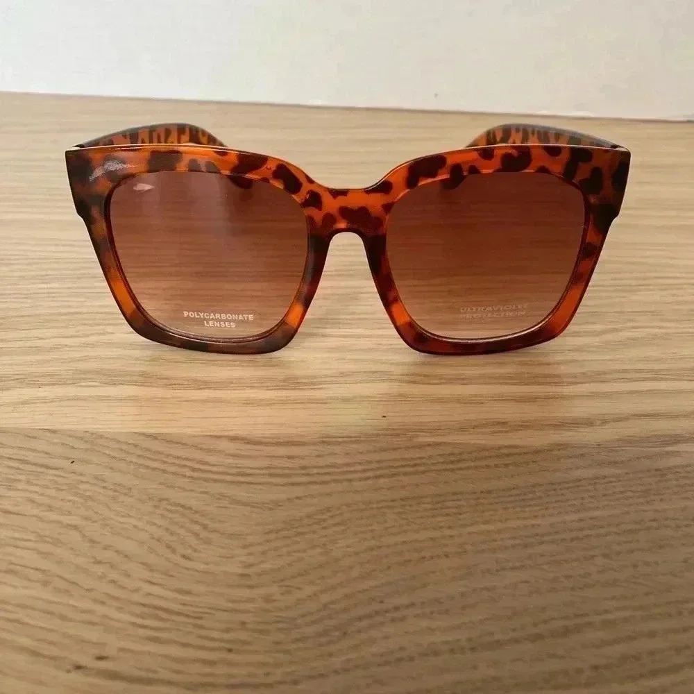 🆕Fashion Animal Print  Sunglasses🆕